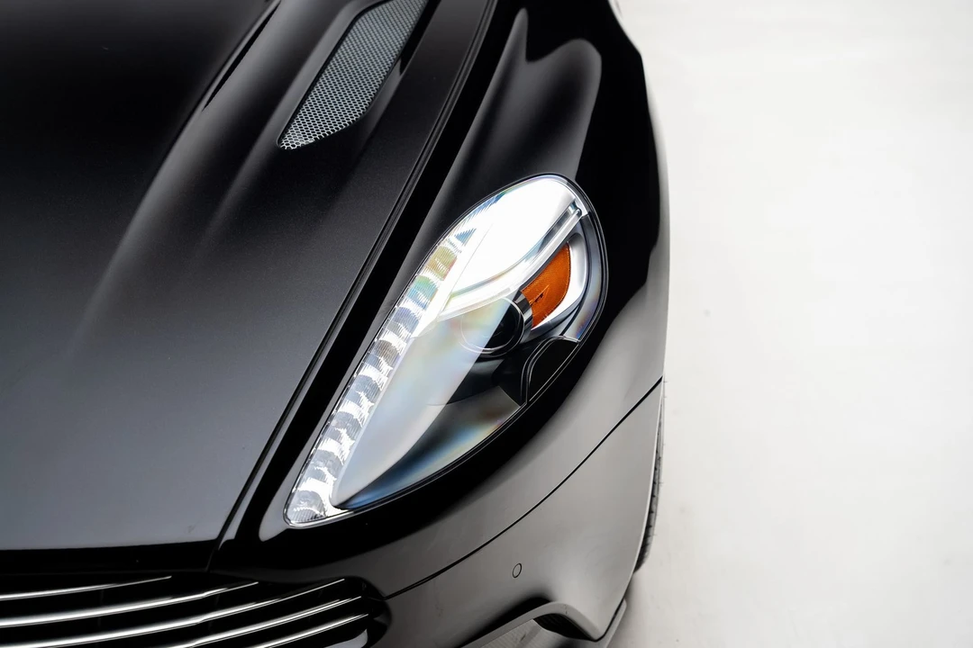 2014 Aston Martin Vanquish 2nd Gen - Image 13 of 31
