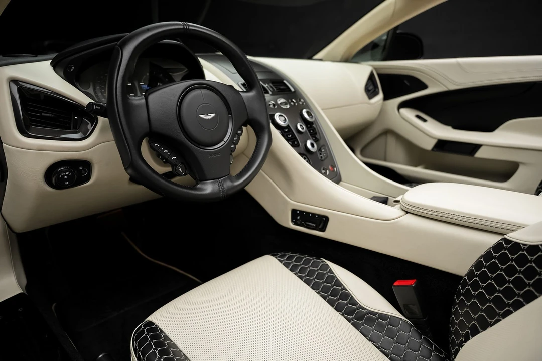 2014 Aston Martin Vanquish 2nd Gen - Image 2 of 31