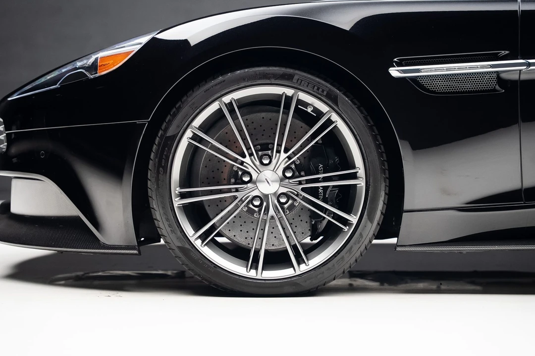 2014 Aston Martin Vanquish 2nd Gen - Image 22 of 31