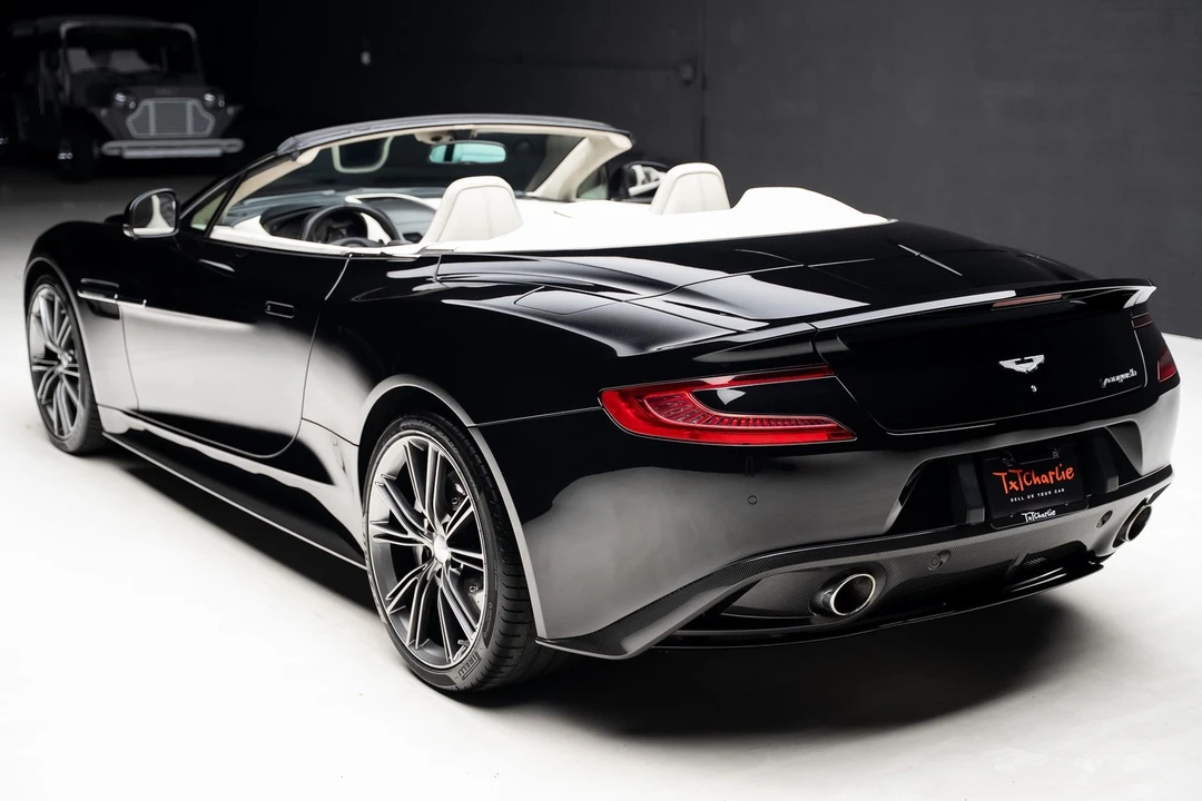 2014 Aston Martin Vanquish 2nd Gen - Image 28 of 31