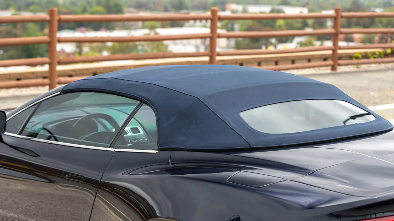2014 Aston Martin Vanquish 2nd Gen - Image 24 of 31