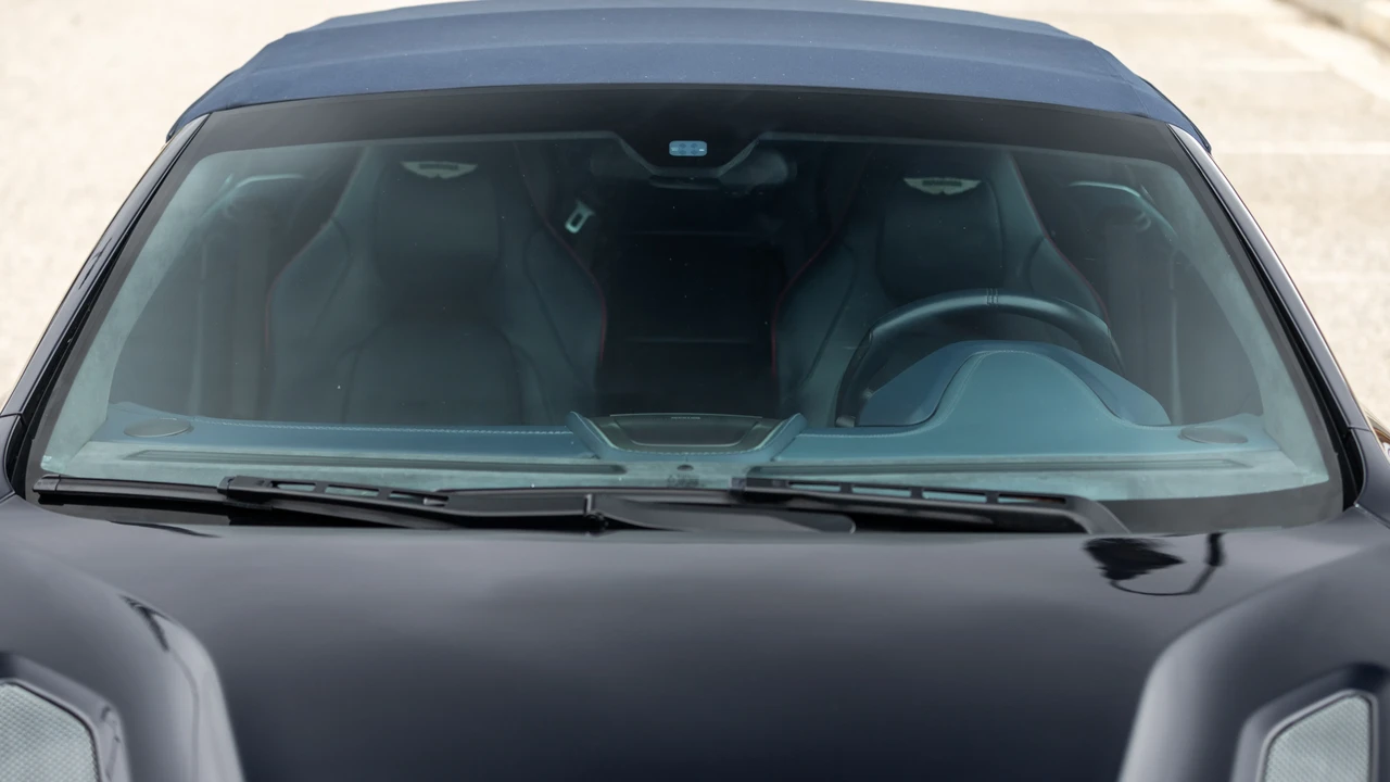2014 Aston Martin Vanquish 2nd Gen - Image 20 of 31
