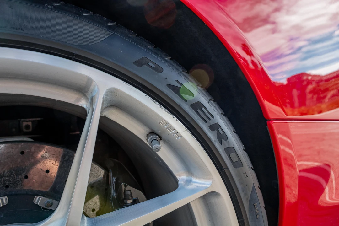2014 Aston Martin Vanquish 2nd Gen - Image 26 of 31