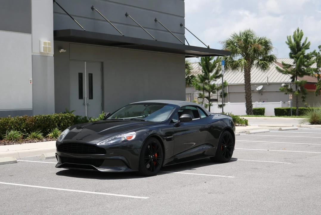 2014 Aston Martin Vanquish 2nd Gen - Image 15 of 31