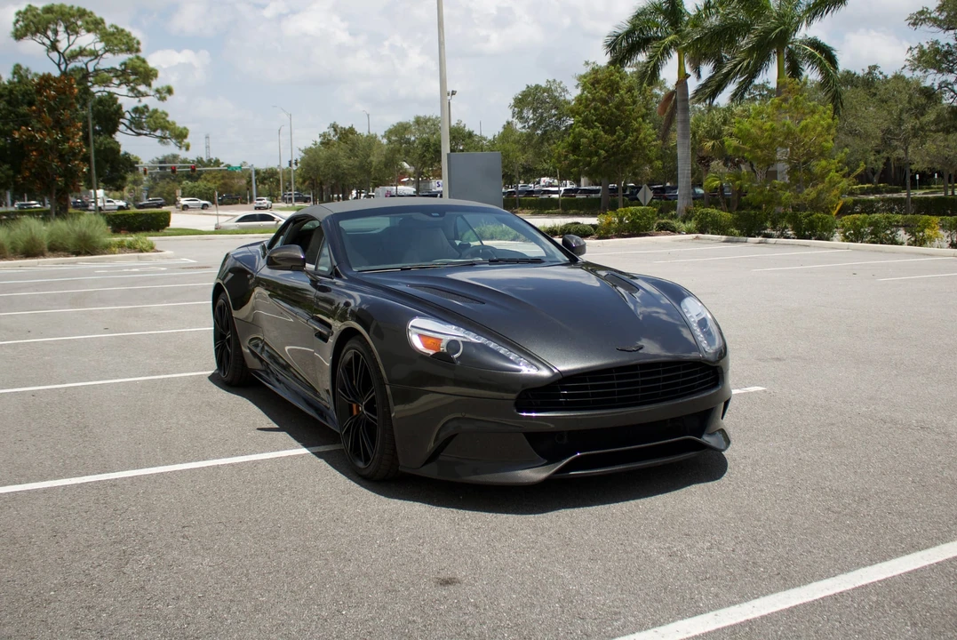 2014 Aston Martin Vanquish 2nd Gen - Image 19 of 31