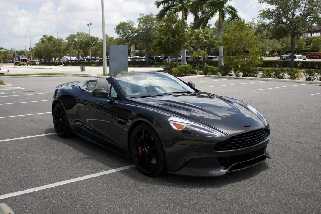 2014 Aston Martin Vanquish 2nd Gen - Image 20 of 31