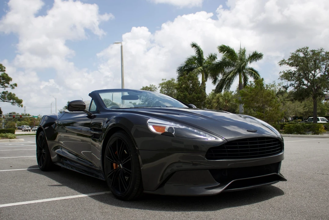 2014 Aston Martin Vanquish 2nd Gen - Image 24 of 31