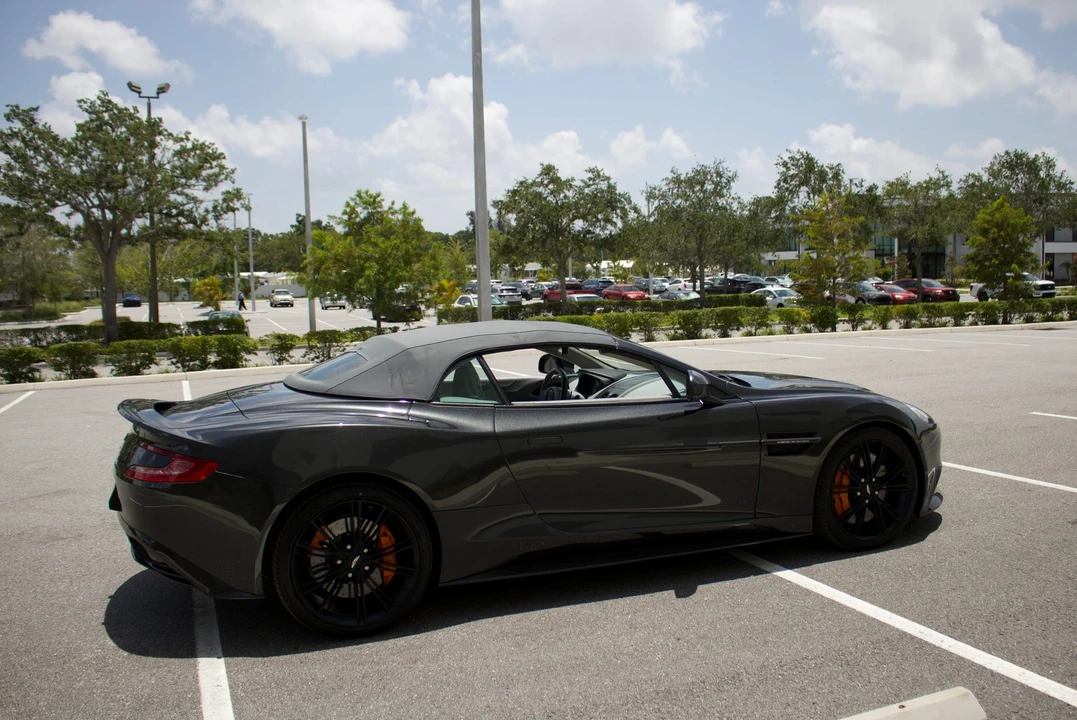 2014 Aston Martin Vanquish 2nd Gen - Image 31 of 31