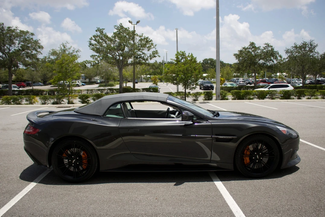 2014 Aston Martin Vanquish 2nd Gen - Image 29 of 31