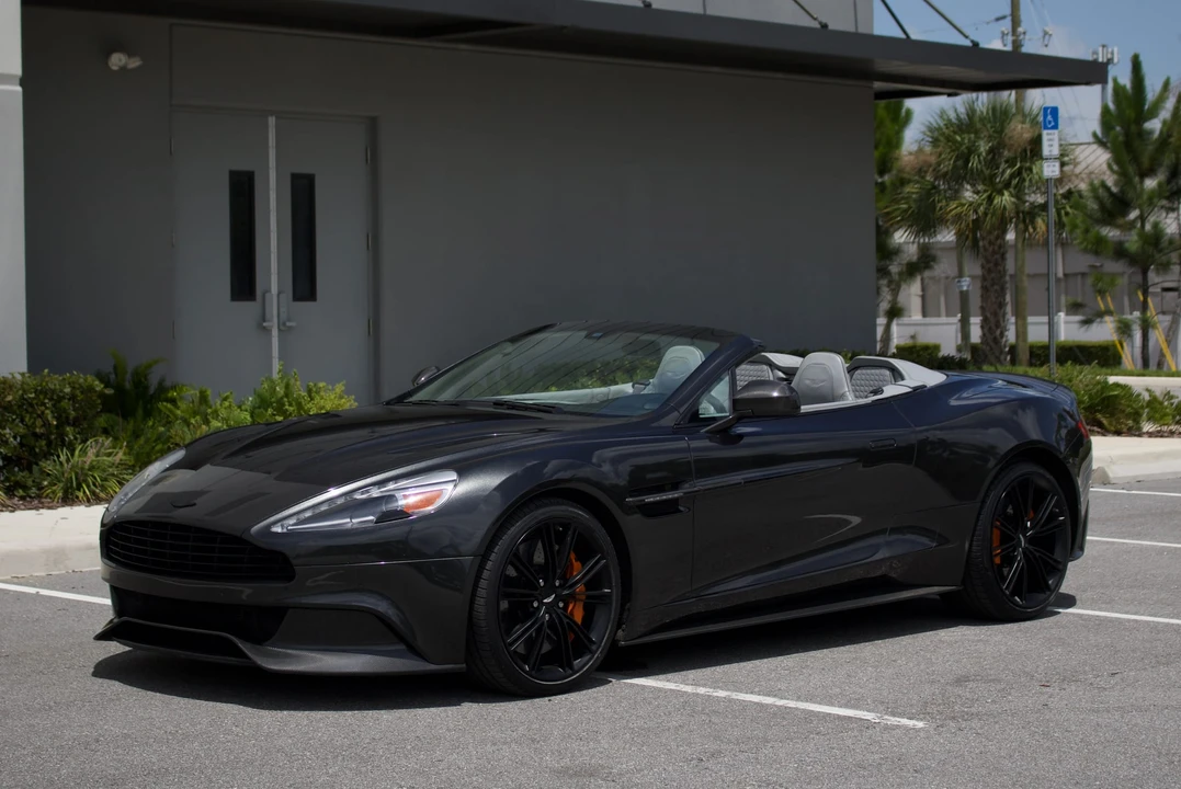 2014 Aston Martin Vanquish 2nd Gen - Image 12 of 31