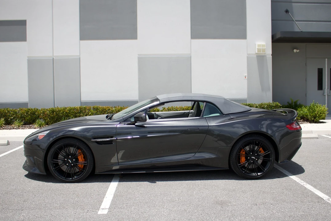 2014 Aston Martin Vanquish 2nd Gen - Image 2 of 31