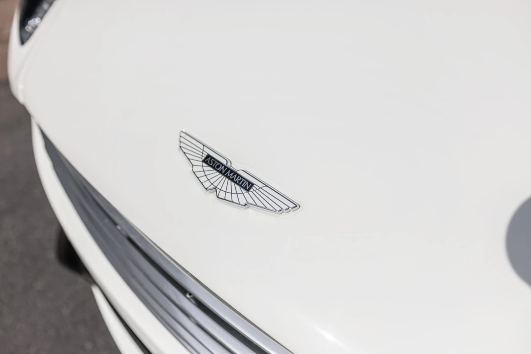 2014 Aston Martin Vanquish 2nd Gen - Image 28 of 31