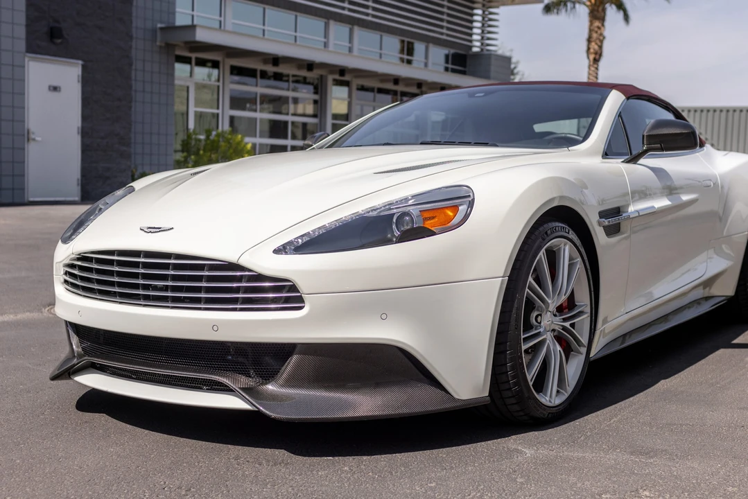 2014 Aston Martin Vanquish 2nd Gen - Image 21 of 31
