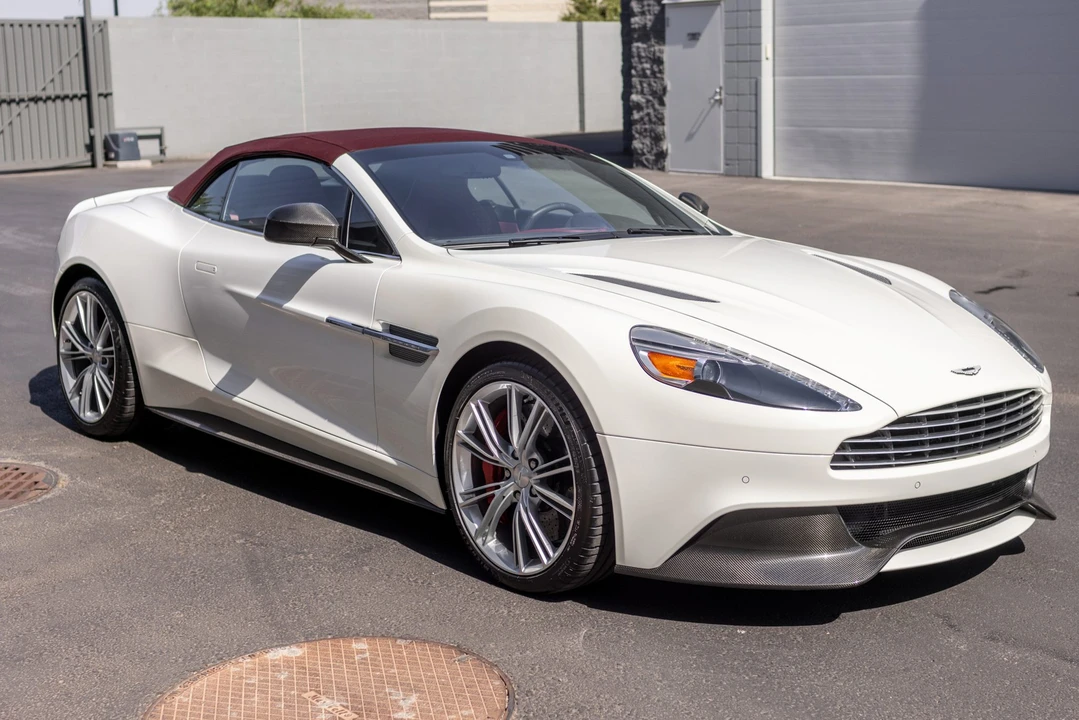 2014 Aston Martin Vanquish 2nd Gen - Image 6 of 31