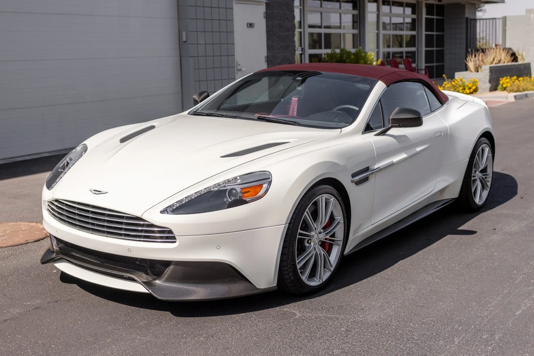 2014 Aston Martin Vanquish 2nd Gen - Image 2 of 31