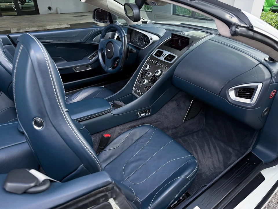 2014 Aston Martin Vanquish 2nd Gen - Image 29 of 31
