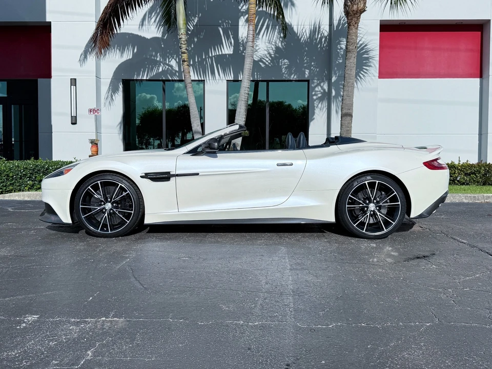 2014 Aston Martin Vanquish 2nd Gen - Image 7 of 31