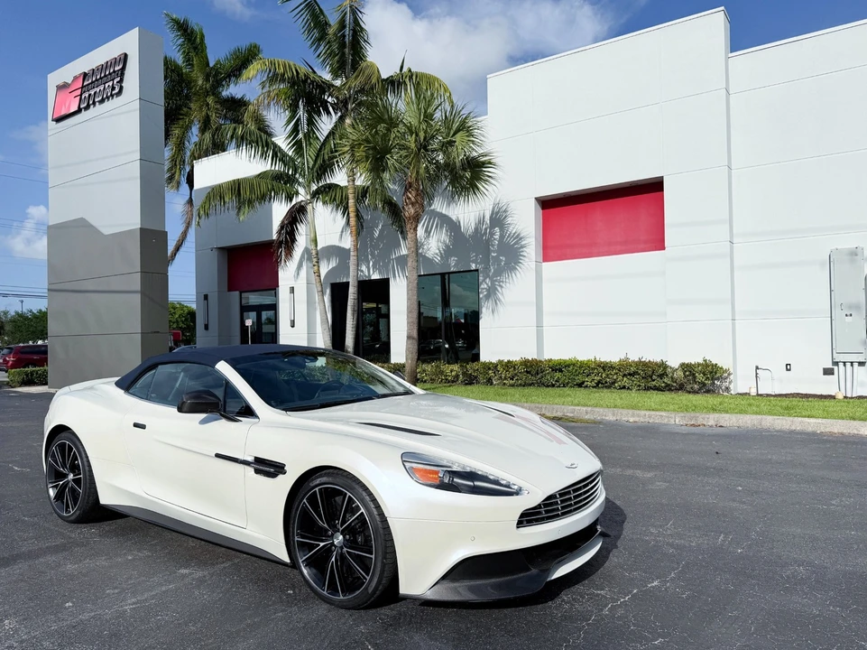 2014 Aston Martin Vanquish 2nd Gen - Image 17 of 31