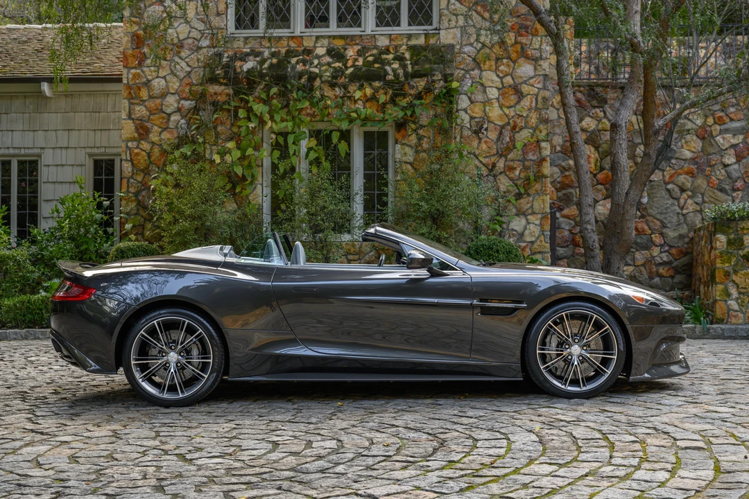 2014 Aston Martin Vanquish 2nd Gen - Image 8 of 31