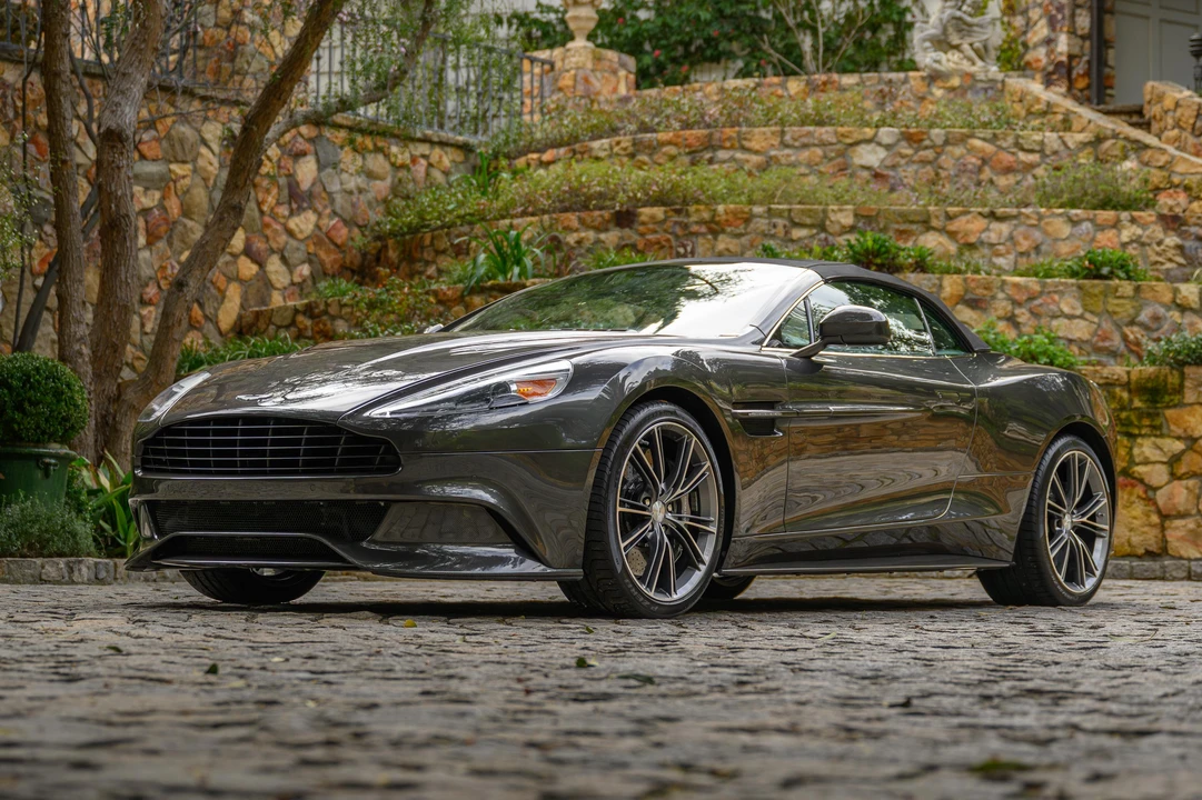 2014 Aston Martin Vanquish 2nd Gen - Image 12 of 31