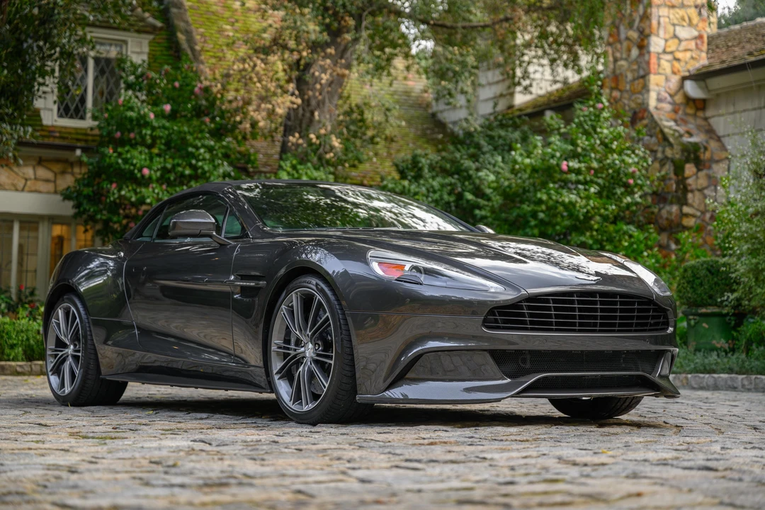 2014 Aston Martin Vanquish 2nd Gen - Image 23 of 31