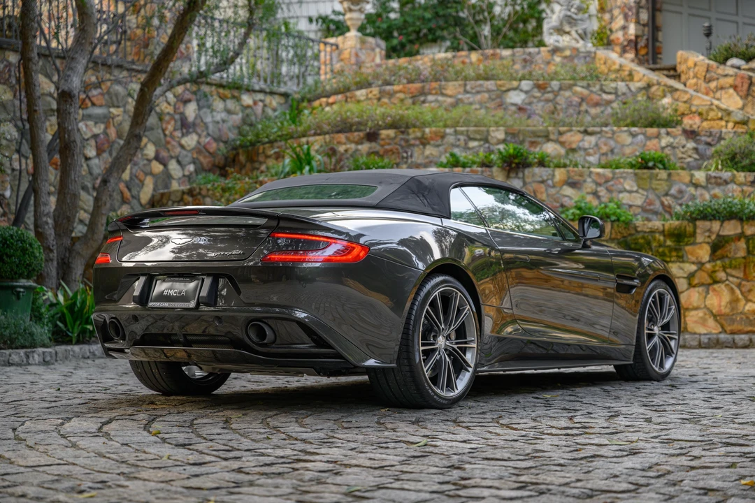 2014 Aston Martin Vanquish 2nd Gen - Image 21 of 31
