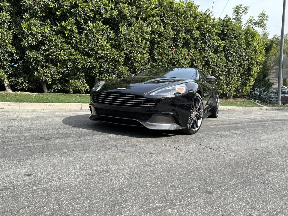 2014 Aston Martin Vanquish 2nd Gen - Image 2 of 31