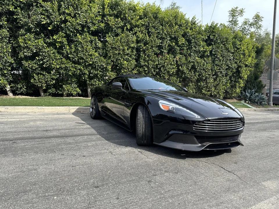 2014 Aston Martin Vanquish 2nd Gen - Image 28 of 31