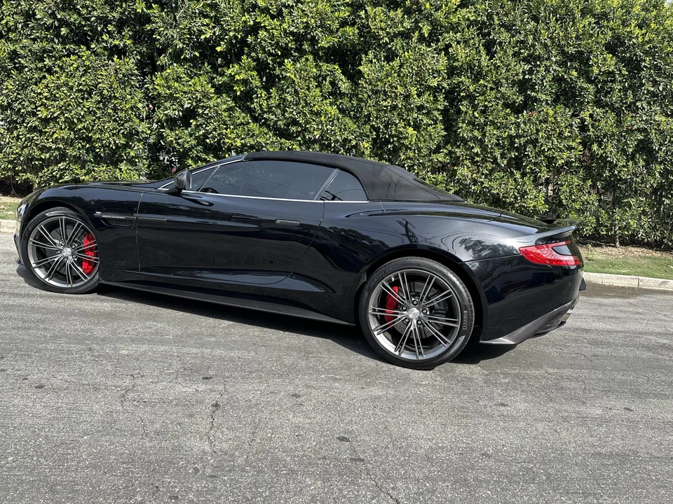 2014 Aston Martin Vanquish 2nd Gen - Image 14 of 31