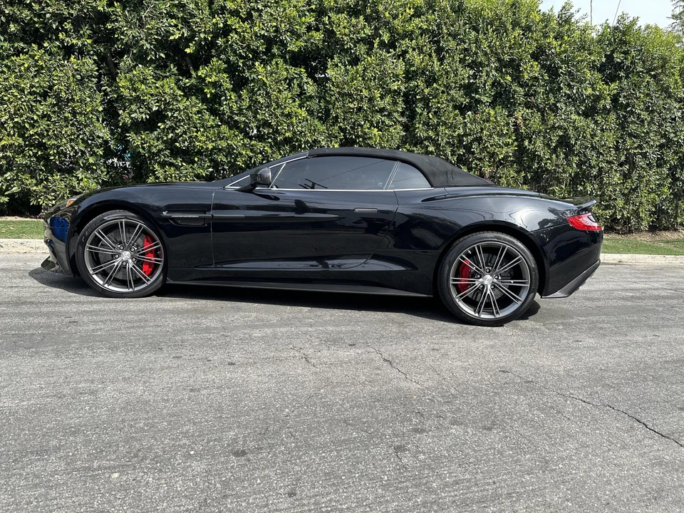 2014 Aston Martin Vanquish 2nd Gen - Image 12 of 31