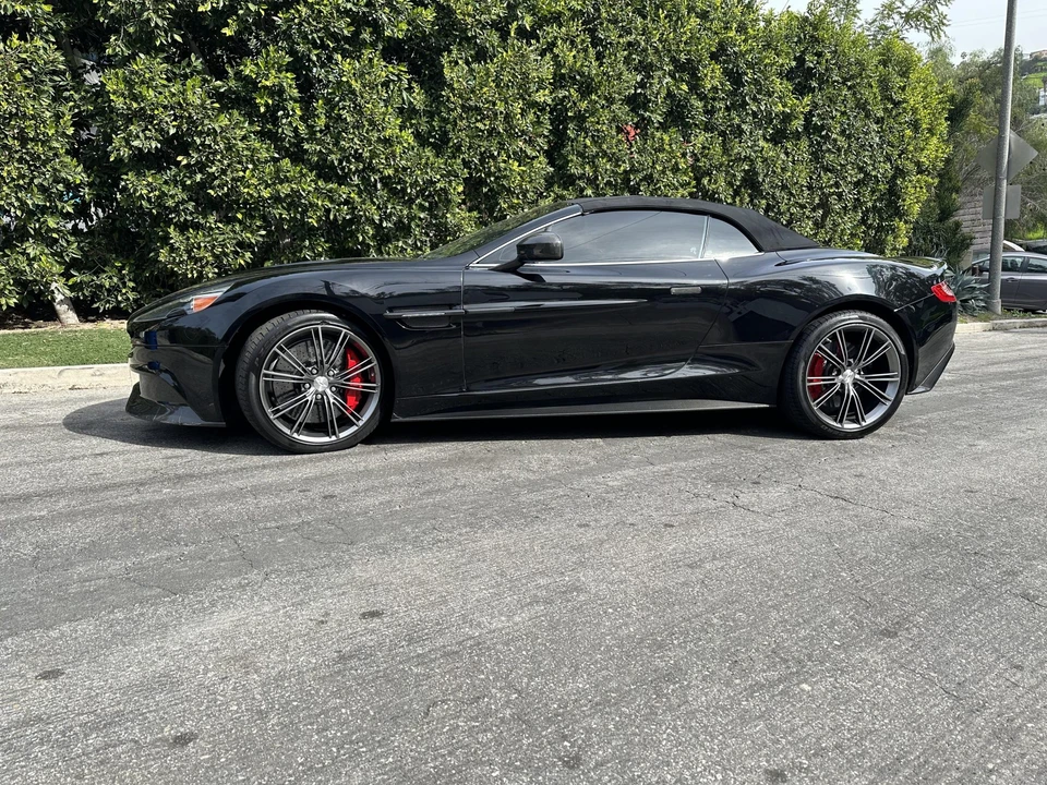 2014 Aston Martin Vanquish 2nd Gen - Image 10 of 31