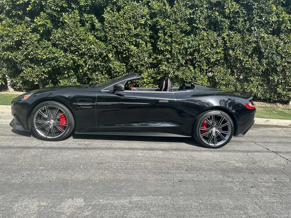 2014 Aston Martin Vanquish 2nd Gen - Image 11 of 31