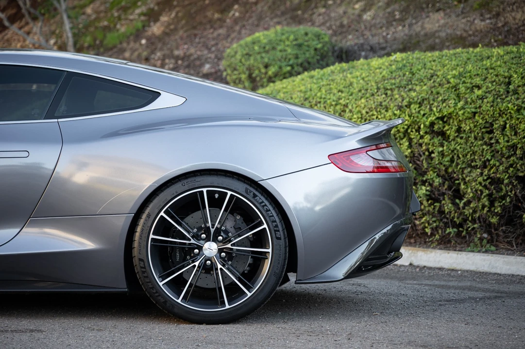 2014 Aston Martin Vanquish 2nd Gen - Image 4 of 21