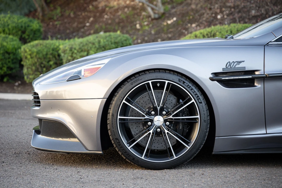 2014 Aston Martin Vanquish 2nd Gen - Image 3 of 21