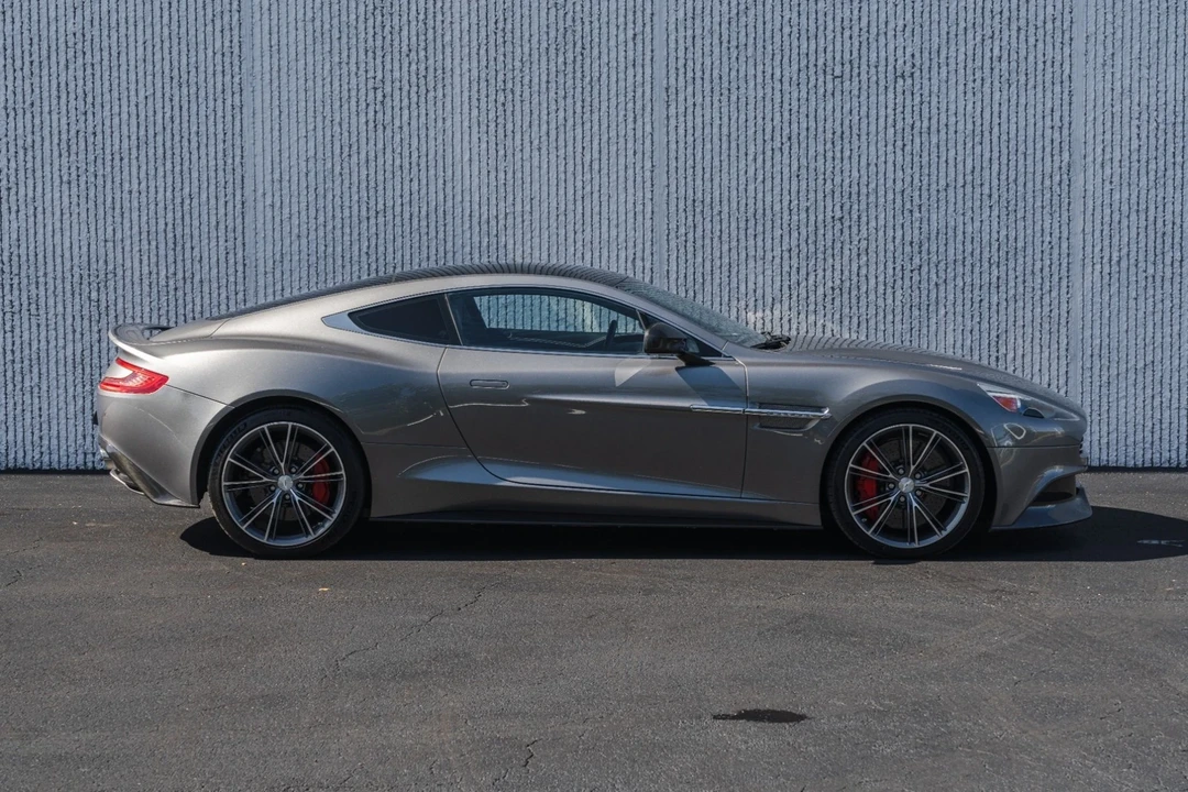 2014 Aston Martin Vanquish 2nd Gen - Image 9 of 12