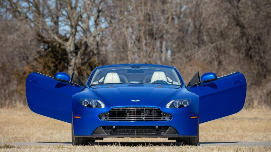 2014 Aston Martin V8 Vantage (2006-2017) - Image 9 of 13