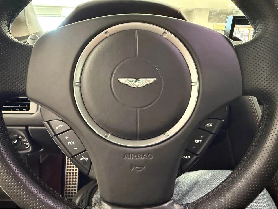 2014 Aston Martin Vantage - Image 10 of 20