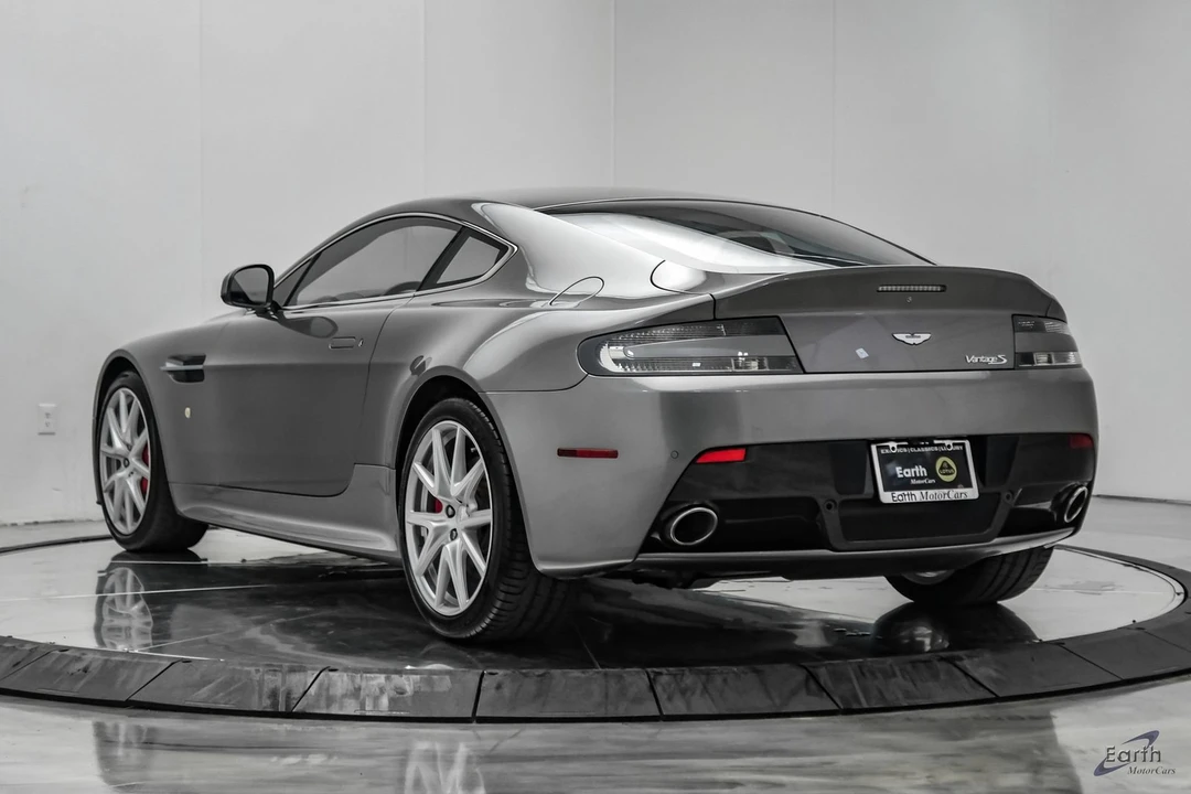2014 Aston Martin Vantage - Image 13 of 31