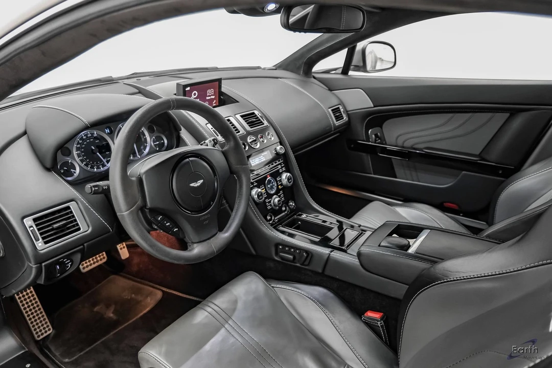 2014 Aston Martin Vantage - Image 3 of 31