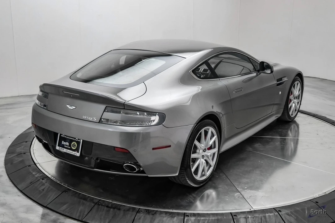 2014 Aston Martin Vantage - Image 21 of 31