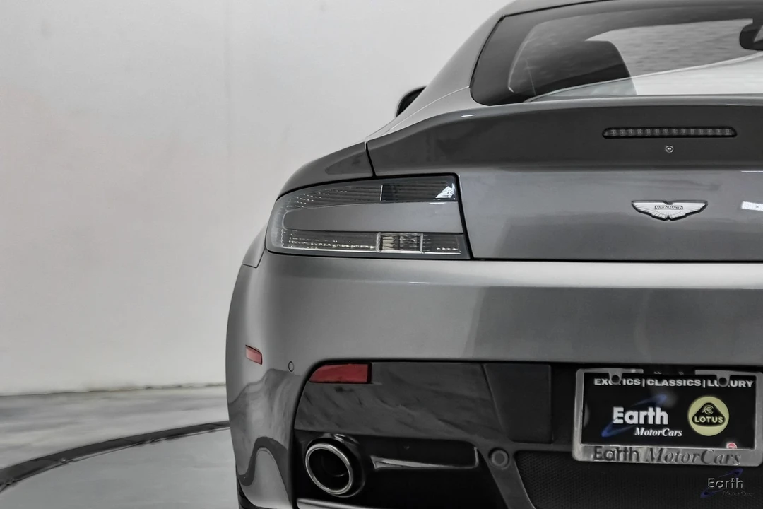 2014 Aston Martin Vantage - Image 17 of 31