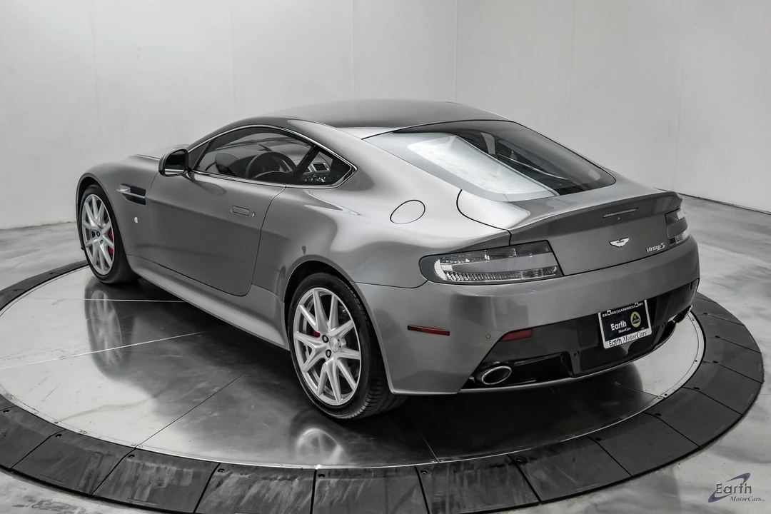 2014 Aston Martin Vantage - Image 14 of 31
