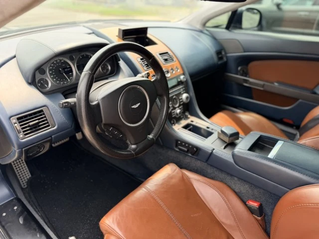 2014 Aston Martin Vantage - Image 14 of 19
