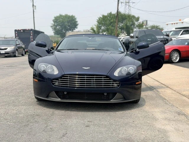 2014 Aston Martin Vantage - Image 10 of 19