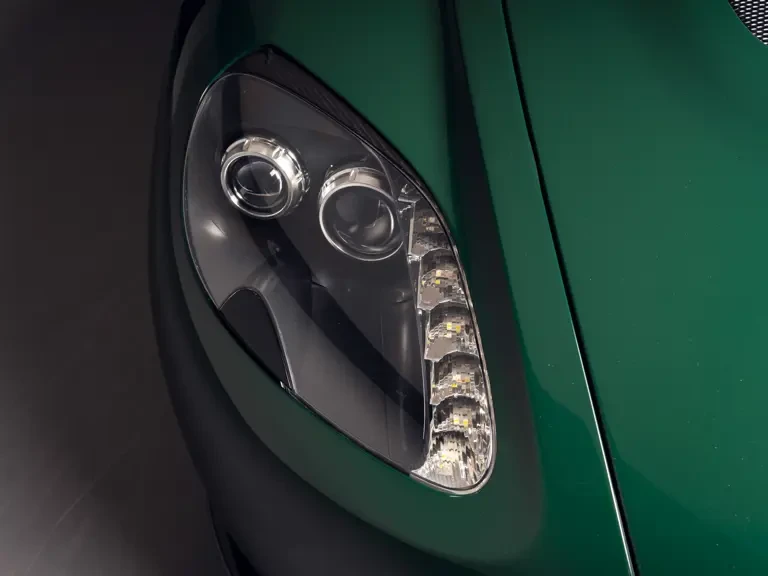 2014 Aston Martin Vantage - Image 20 of 29