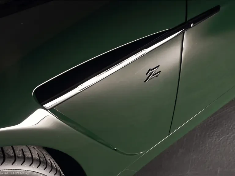 2014 Aston Martin Vantage - Image 17 of 29
