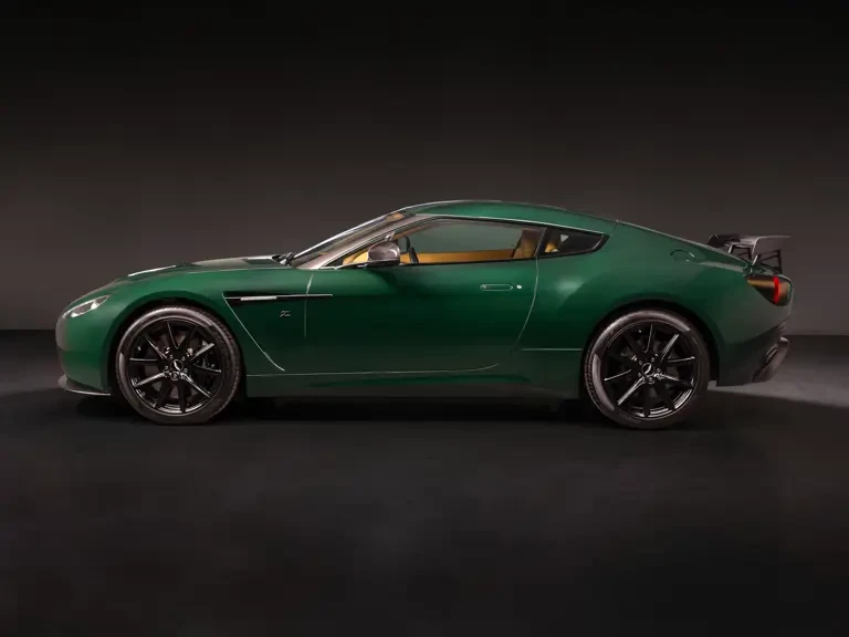 2014 Aston Martin Vantage - Image 7 of 29