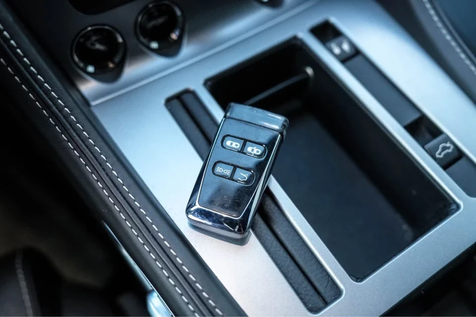 2014 Aston Martin DB9 - Image 15 of 17