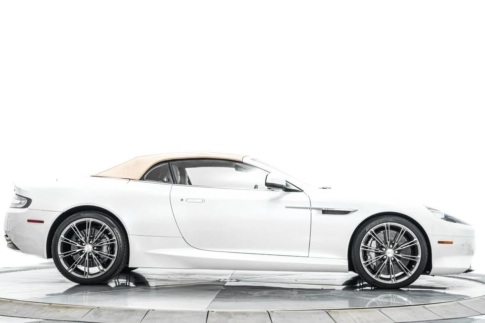 2014 Aston Martin DB9 - Image 14 of 15