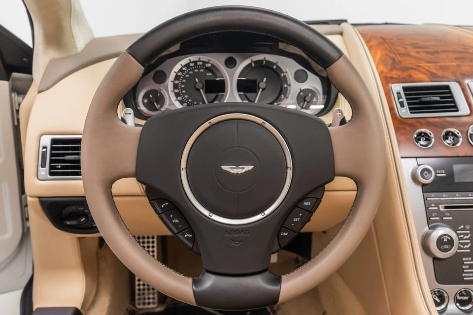 2014 Aston Martin DB9 - Image 11 of 15